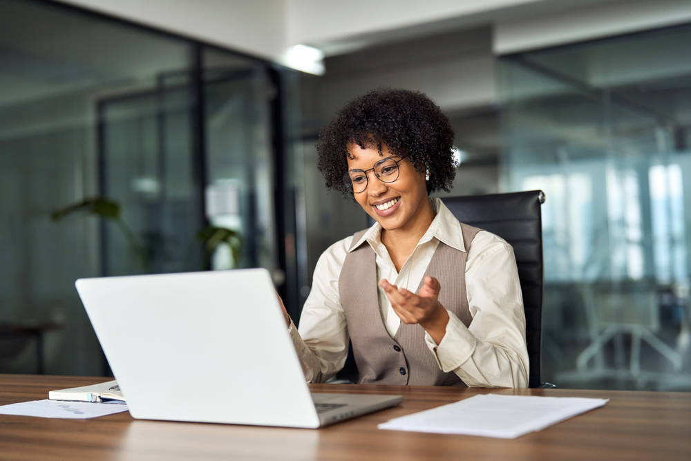 hr consultant on computer