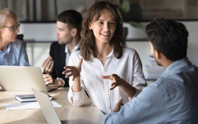 WHEN SHOULD A BUSINESS OUTSOURCE HR?